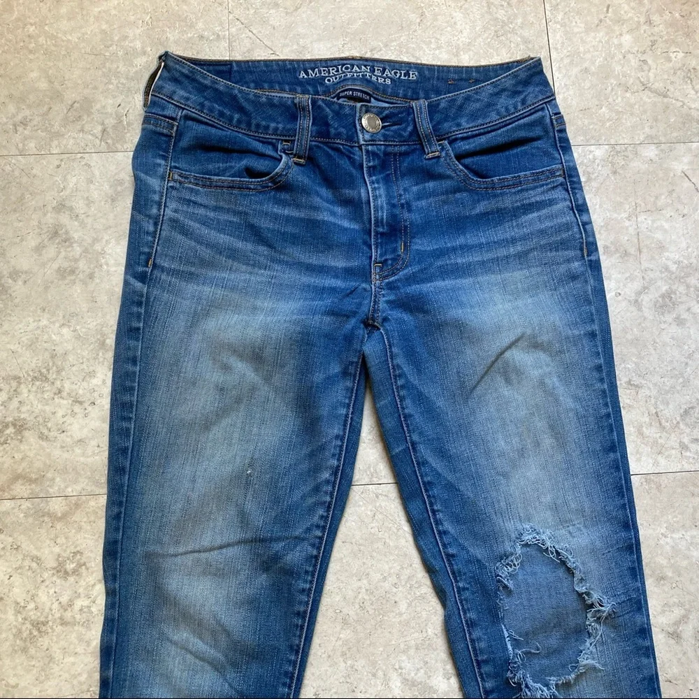 American Eagle Ripped Super Stretch Jegging Jeans - Picture 2 of 11